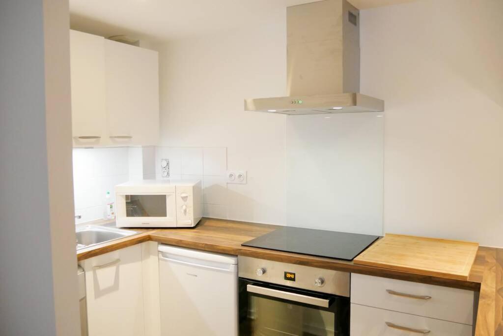 Appartement situé dans l'hyper centre d'Auray Exterior foto
